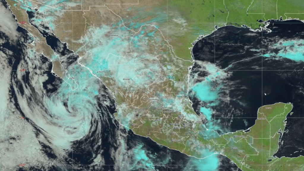 Alvin se debilita rumbo a Baja California como baja presión&nbsp;remanente