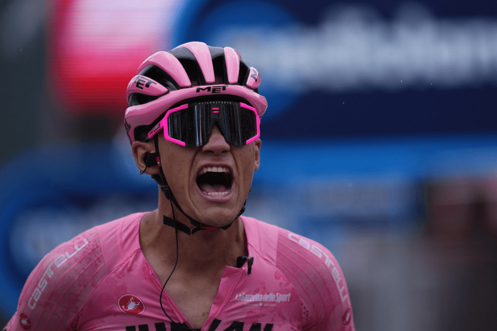 “Seguiré luchando, no tengo nada que perder”: Del Toro tras su épico triunfo en el Giro de&nbsp;Italia