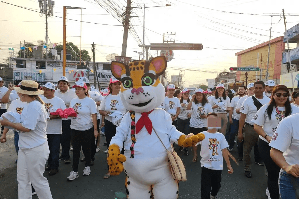 IEPCT marcha en Villahermosa para promover participación en elección judicial del 1 de&nbsp;junio
