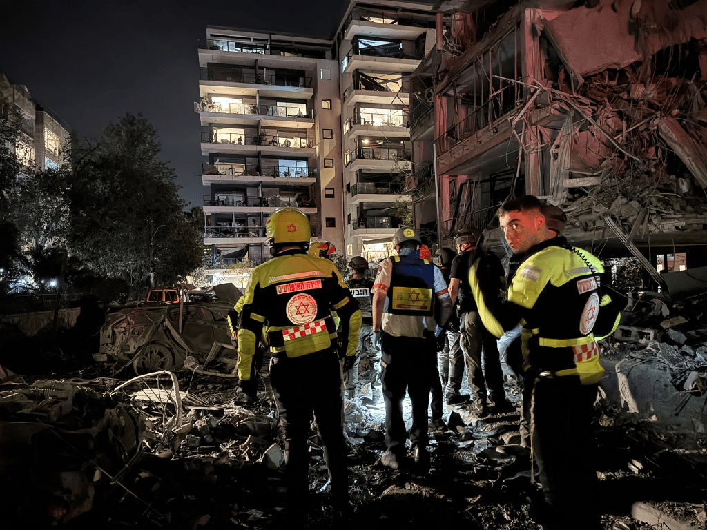 Irán estaba a punto de conseguir 15 bombas atómicas, afirma&nbsp;Israel