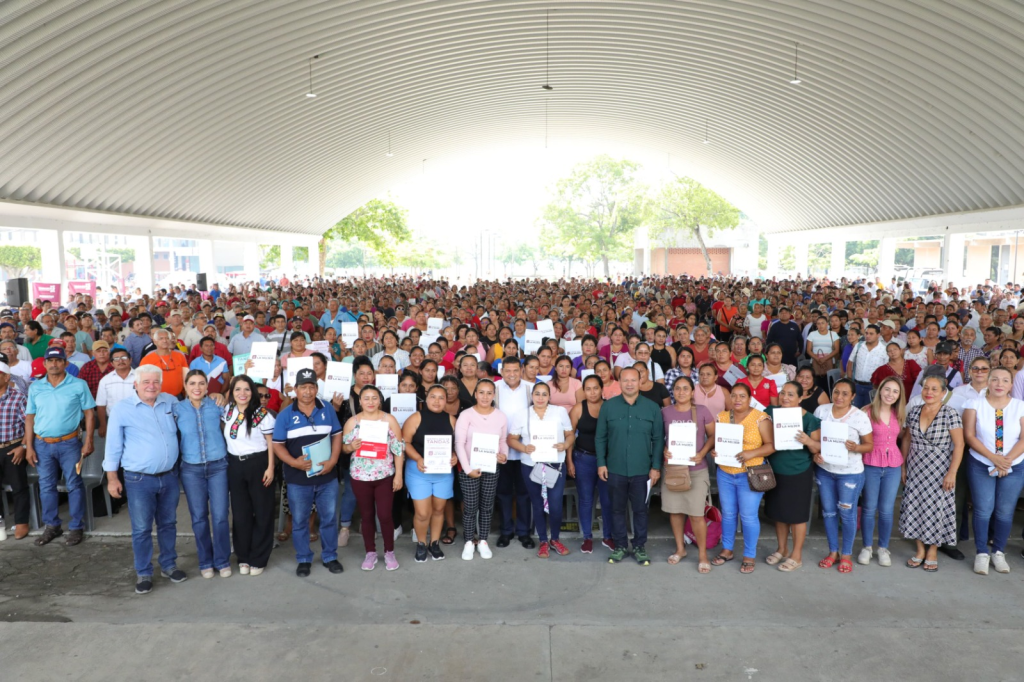 Justicia social en acción: Gobierno del Pueblo impulsa a mujeres, campesinos y adultos mayores con más de 1,400 apoyos en&nbsp;Cárdenas