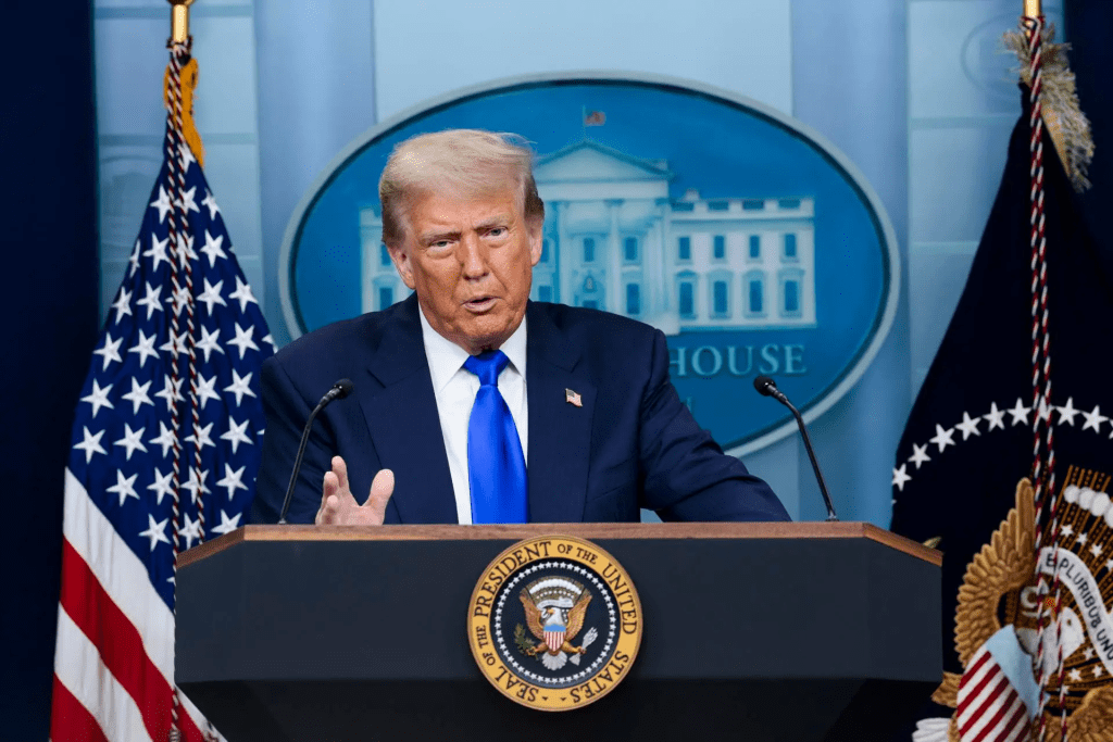 Trump ordena cortar los fondos federales a cualquier ONG implicada en&nbsp;disturbios