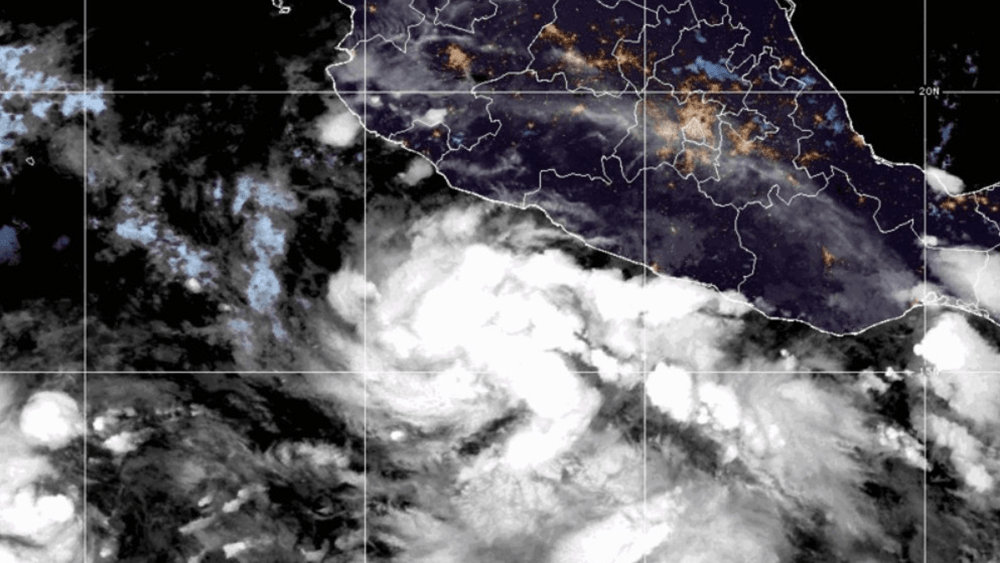 Surge la tormenta tropical Bárbara en costas de Guerrero; podría evolucionar a&nbsp;huracán