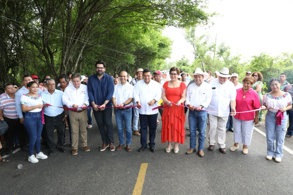 Javier May entrega obras por más de 17.5 millones de pesos en Teapa; mejora calidad de vida de 29 mil&nbsp;personas