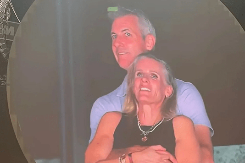 CEO de Astronomer renuncia tras escándalo de infidelidad durante concierto de&nbsp;Coldplay