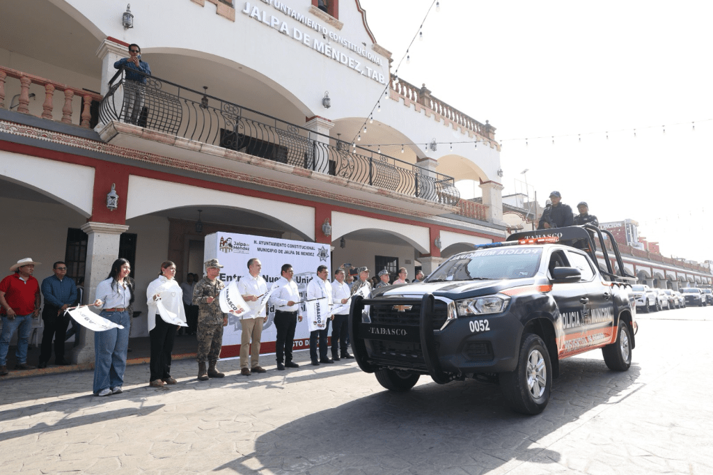 Refuerzan seguridad en Jalpa de Méndez con entrega de nuevas&nbsp;patrullas
