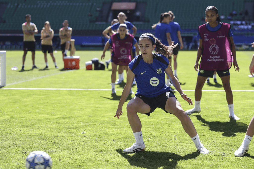 El Barcelona aterriza en México y es recibido por decenas de&nbsp;aficionados