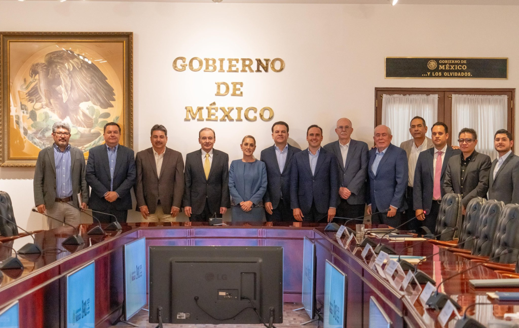 Sheinbaum se reúne con gobernadores para afrontar el cierre de la frontera al ganado&nbsp;mexicano
