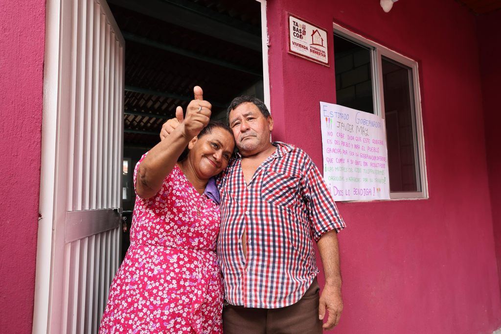 Cumplen sueño de vivienda digna familias de Paraíso y&nbsp;Cunduacán