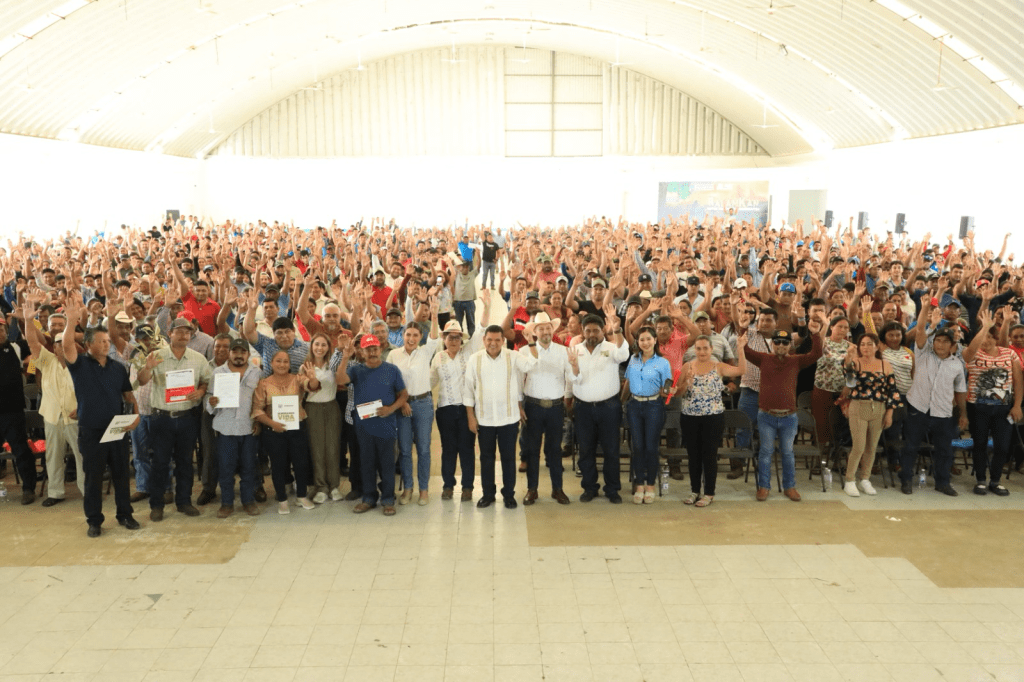 Apoyos históricos para el campo: entregan más de 900 tarjetas a sembradores del programa Sembrando Vida en Balancán y&nbsp;Tenosique