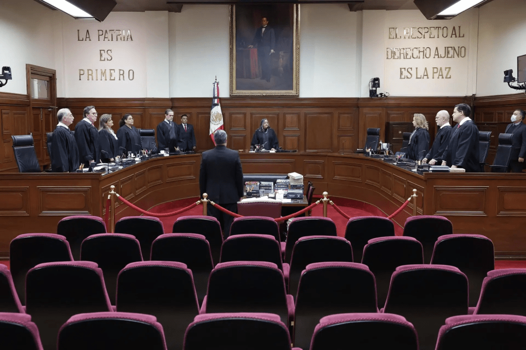 “Suprema Corte cierra su ciclo con el racismo”: Sheinbaum tras amparo a Lorenzo&nbsp;Córdova