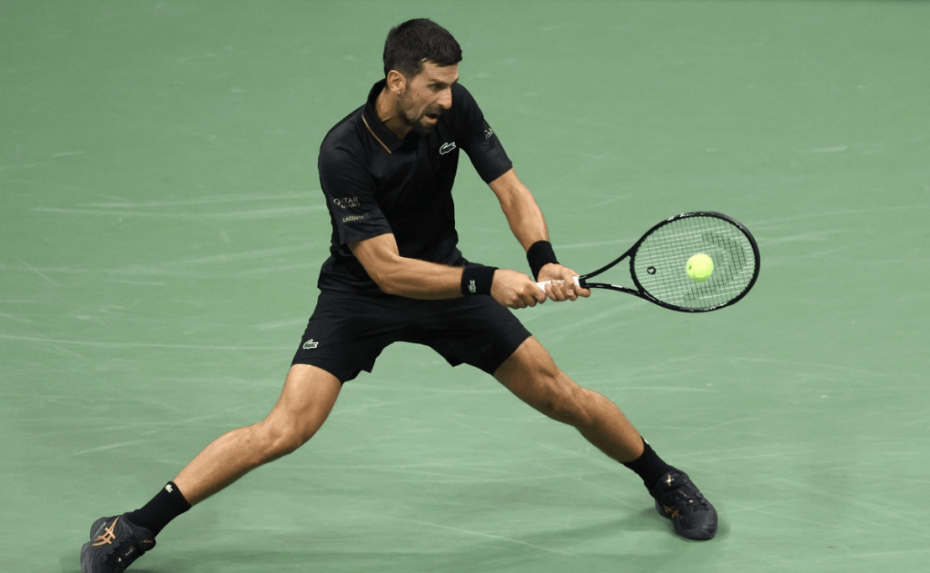 Djokovic Avanza a Cuartos del Abierto de EE.UU. a Pesar de&nbsp;Lesiones