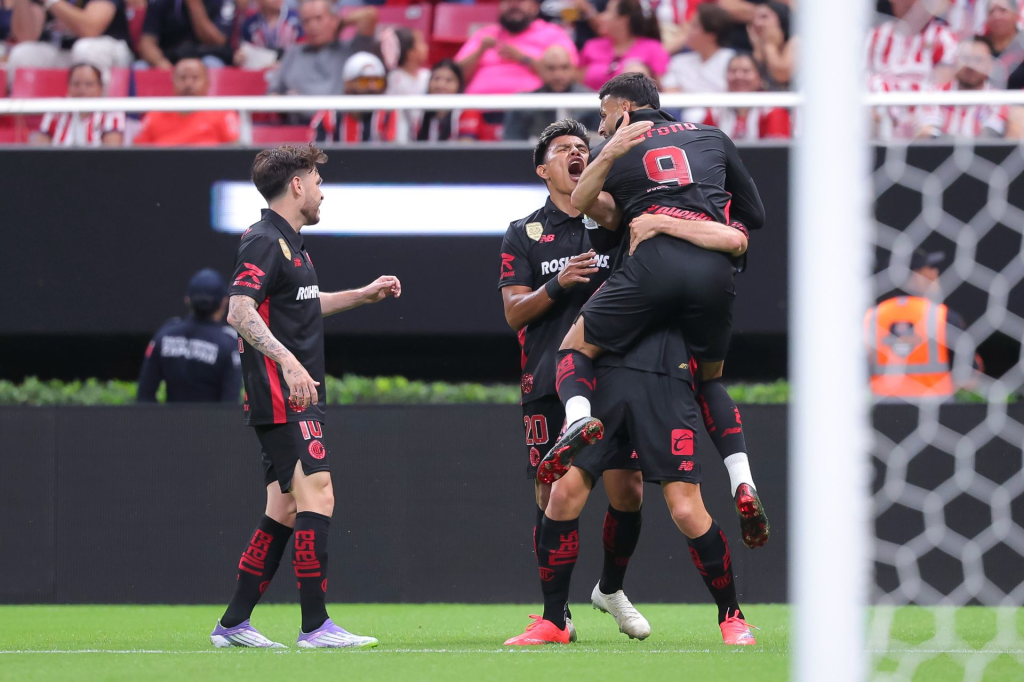 Liga MX: Toluca vence a Chivas: Pumas UNAM y Tigres UANL&nbsp;empatan