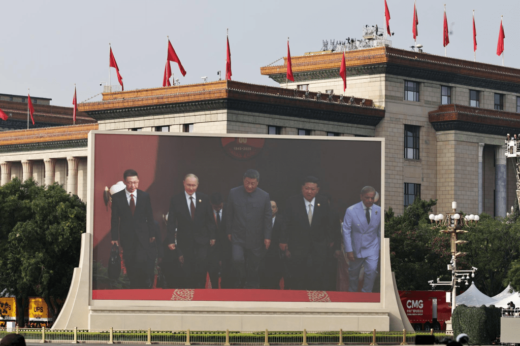 Xi inaugura junto a Putin y Kim el desfile por el fin de la Segunda Guerra&nbsp;Mundial