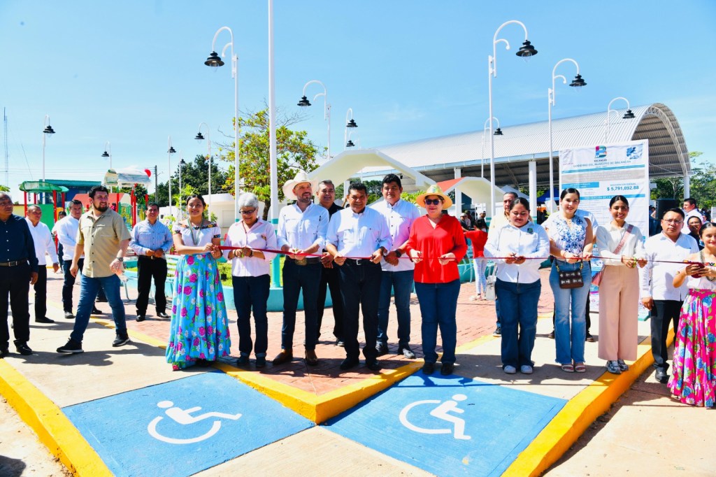 Javier May entrega obras educativas, recreativas y viales en Balancán: ejemplo de transformación&nbsp;comunitaria