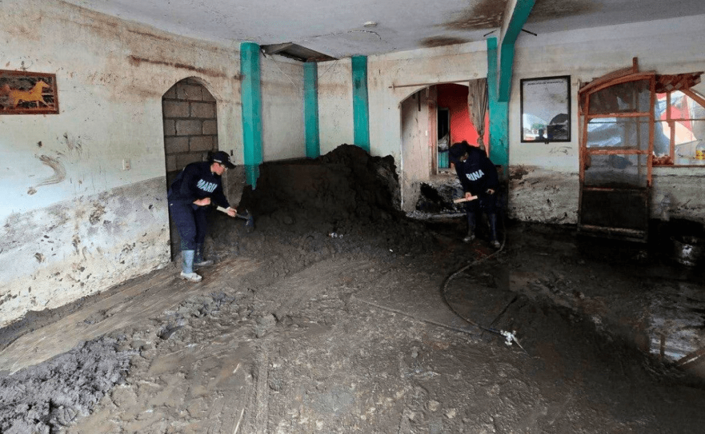 ‘Casas limpias, calles limpias’, la estrategia de la Marina en apoyo a Veracruz tras las&nbsp;lluvias