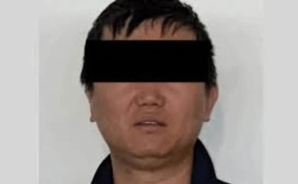 Entregan a EE.UU. a Zhi Dong Zhang identificado como responsable del tráfico internacional de droga, lavado de dinero y alianzas con grupos&nbsp;criminales.