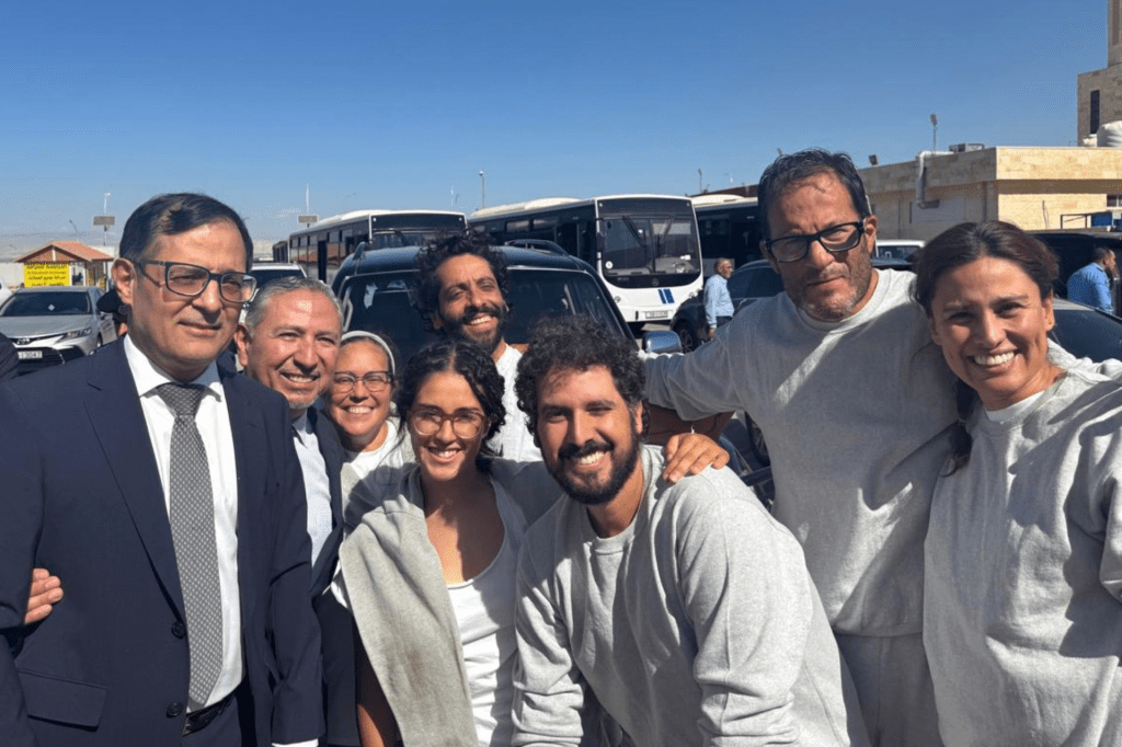 Salen de Israel los seis mexicanos que formaban parte de Flotilla Global&nbsp;Sumud