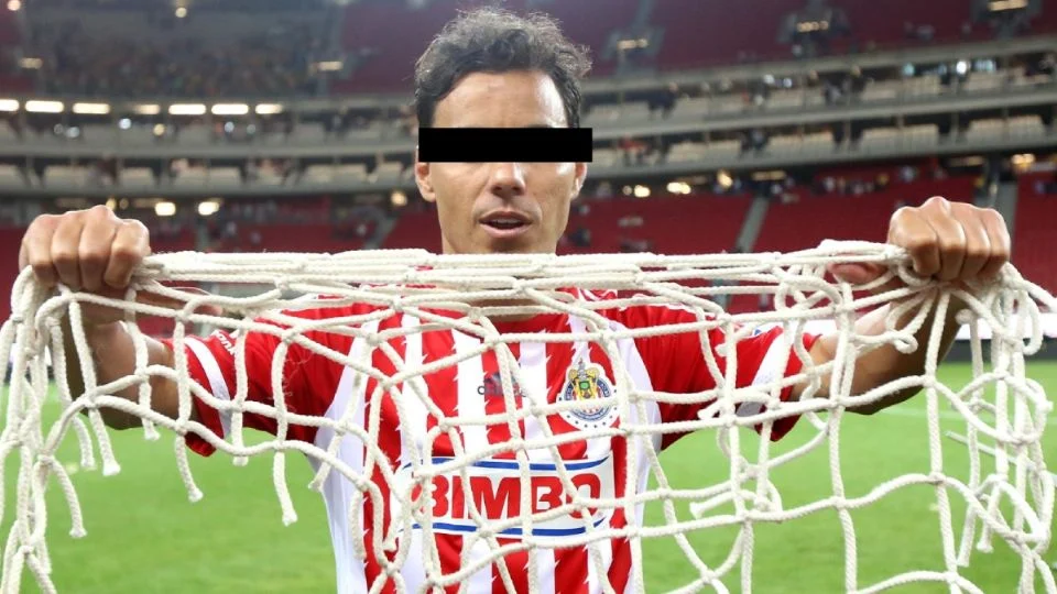 Chivas retira de su museo a Omar Bravo, su goleador histórico, quien está en la cárcel por presunto abuso sexual&nbsp;infantil