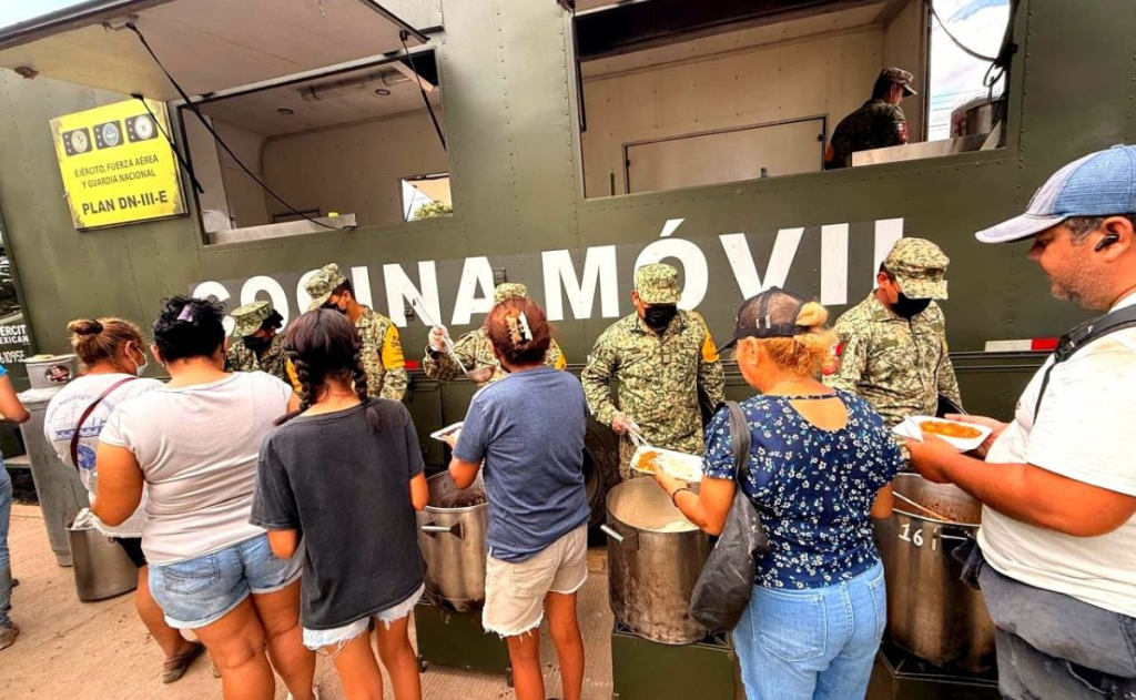 Plan DN-III-E reparte 59 mil despensas y 72 mil comidas a damnificados por&nbsp;lluvias