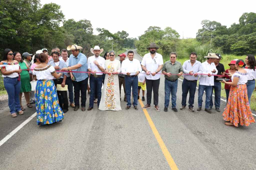 Gobierno de Tabasco invierte 48 millones de pesos en infraestructura vial en&nbsp;Balancán