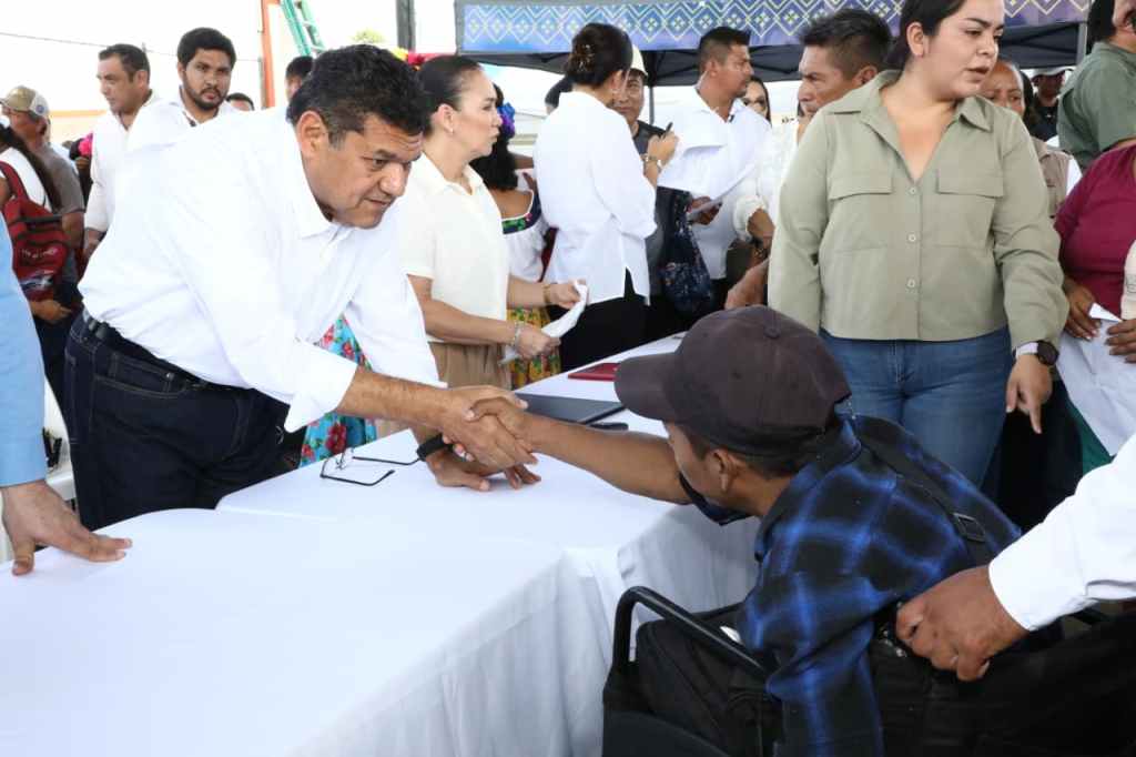 Inicia Javier May sexta vuelta en territorio para acercar servicios directamente a la&nbsp;población