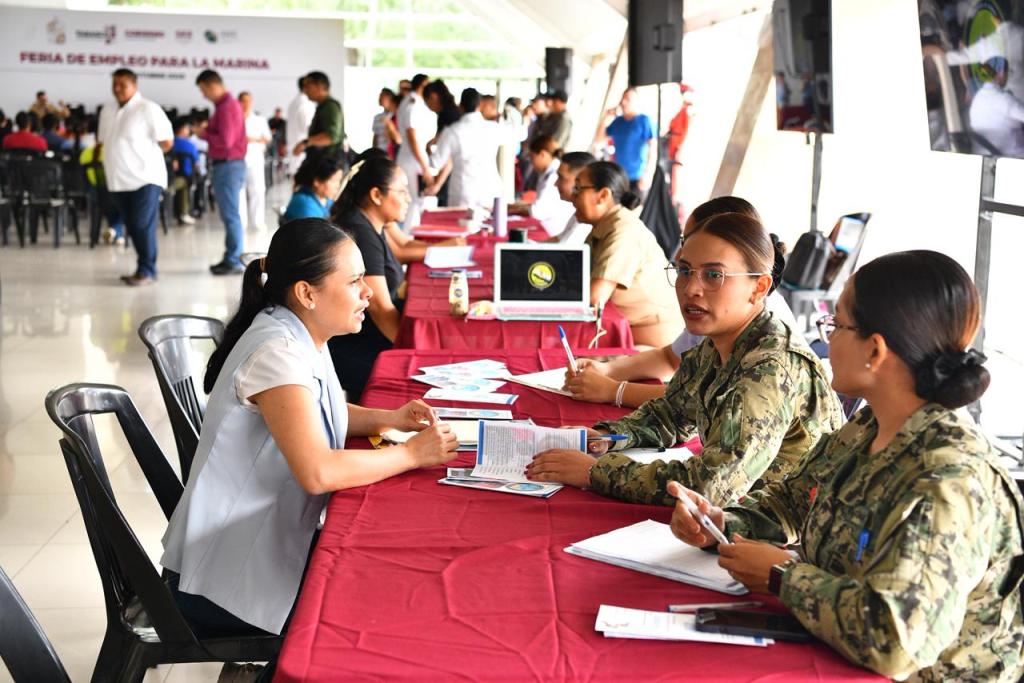 Marina y Gobierno de Tabasco acercan empleo digno con Feria Laboral para jóvenes&nbsp;tabasqueños