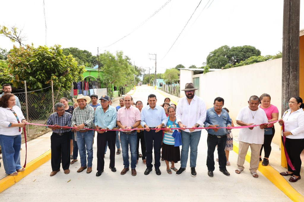 Gobierno del Pueblo invierte más de 146 millones de pesos en obras para reducir desigualdad en Teapa: Javier&nbsp;May