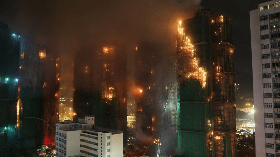 Incendio en Hong Kong: aumentan a 36 las personas muertas y hay 279&nbsp;desaparecidas