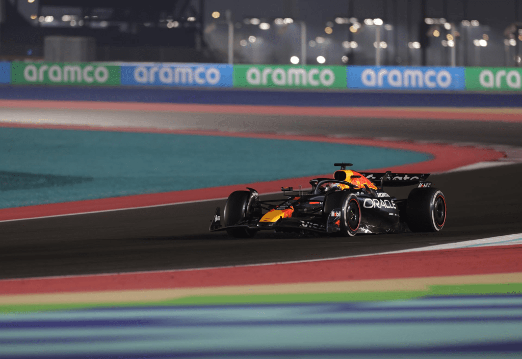 “Verstappen domina en Qatar y reabre la lucha por el título de la F1 rumbo a Abu&nbsp;Dabi”