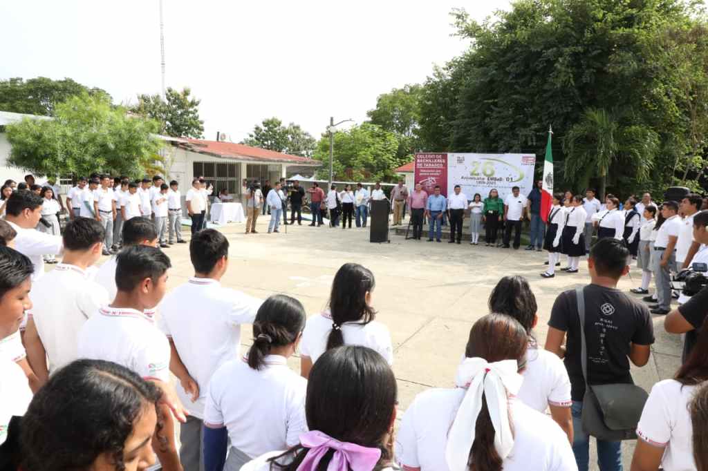 Gobernador Javier May anuncia remodelación del EMSaD No. 1 en su 26&nbsp;aniversario