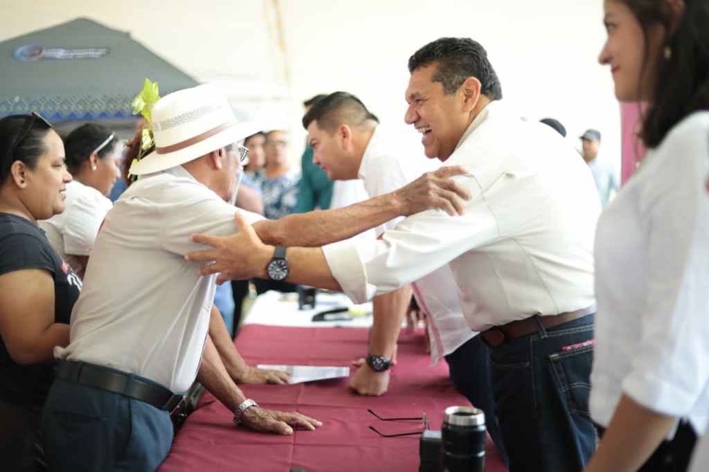 Javier May destaca resultados del Gobierno del Pueblo durante jornada de atención en&nbsp;Comalcalco