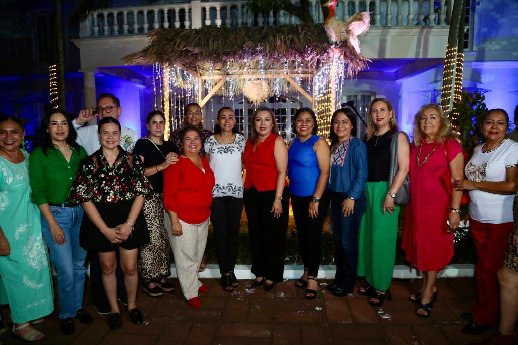 Quinta Grijalva enciende su tradicional nacimiento y reúne a familias&nbsp;tabasqueñas