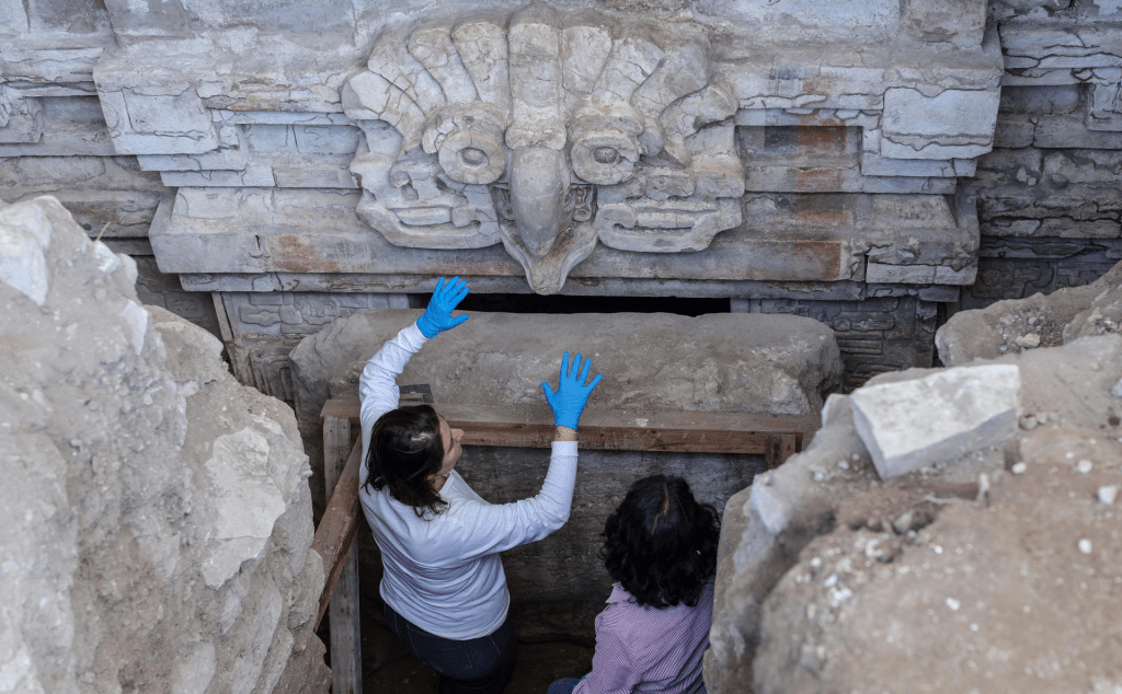 Hallan tumba zapoteca del año 600 en&nbsp;Oaxaca