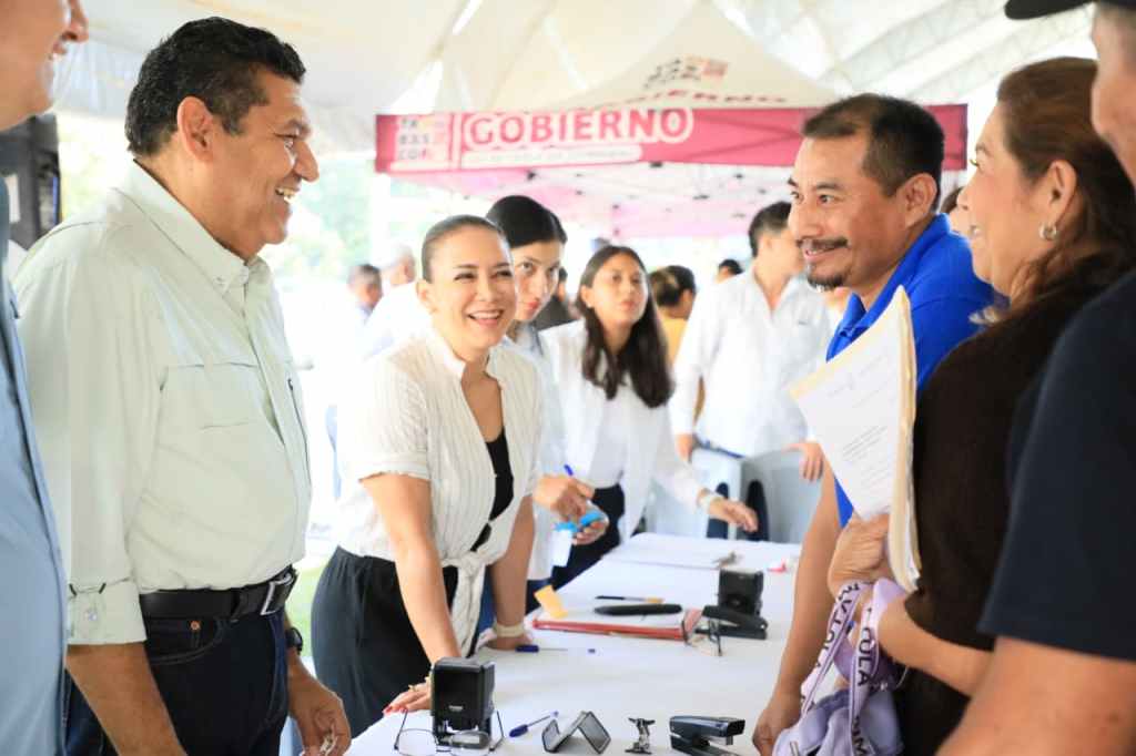 Javier May encabeza en Comalcalco la Jornada de Atención al Pueblo número&nbsp;100