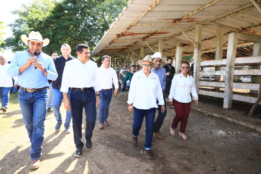 Crédito Ganadero a la Palabra impulsa recuperación del liderazgo ganadero de Tabasco: Javier&nbsp;May