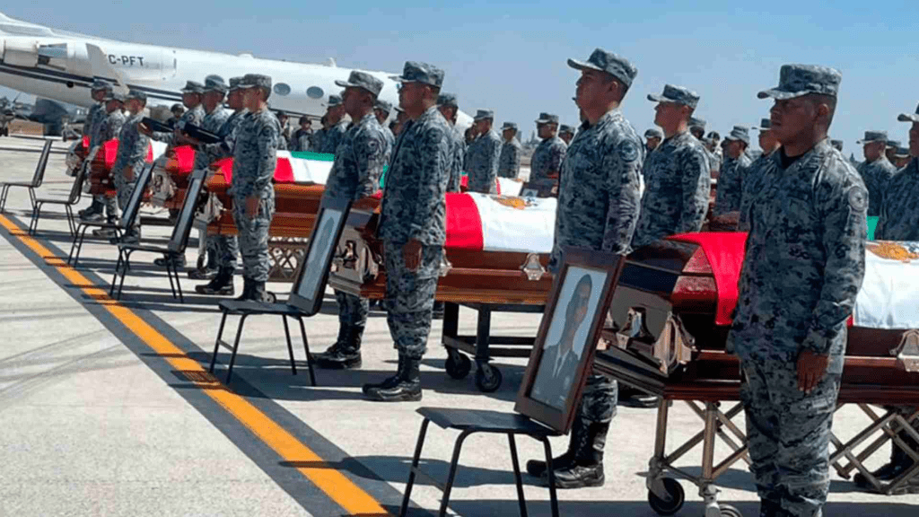 Defensa rinde honores a militares caídos tras operativo en&nbsp;Jalisco