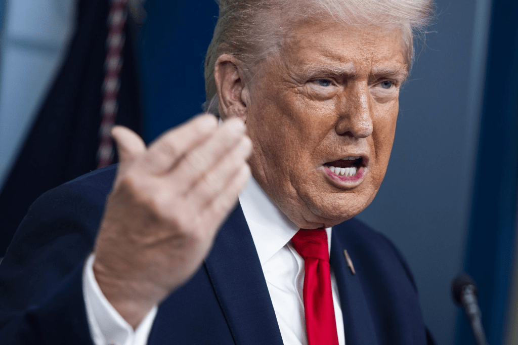 Trump impone un arancel del 25 % a los países que compren bienes de&nbsp;Irán