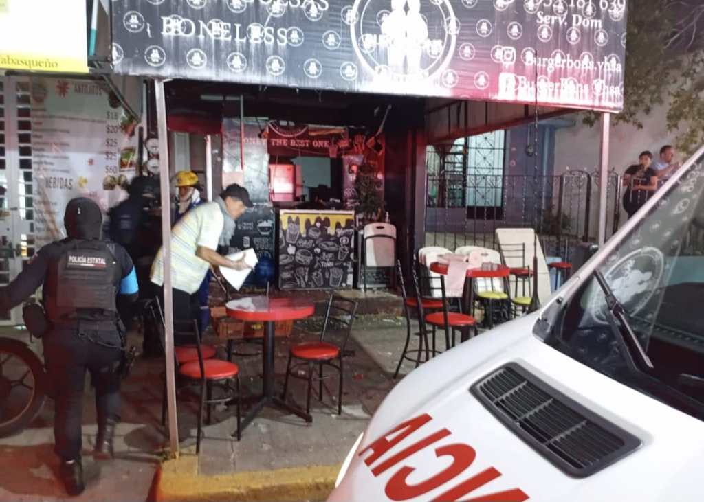 Conato de incendio en negocio de hamburguesas deja dos lesionados en Paseo&nbsp;Tabasco