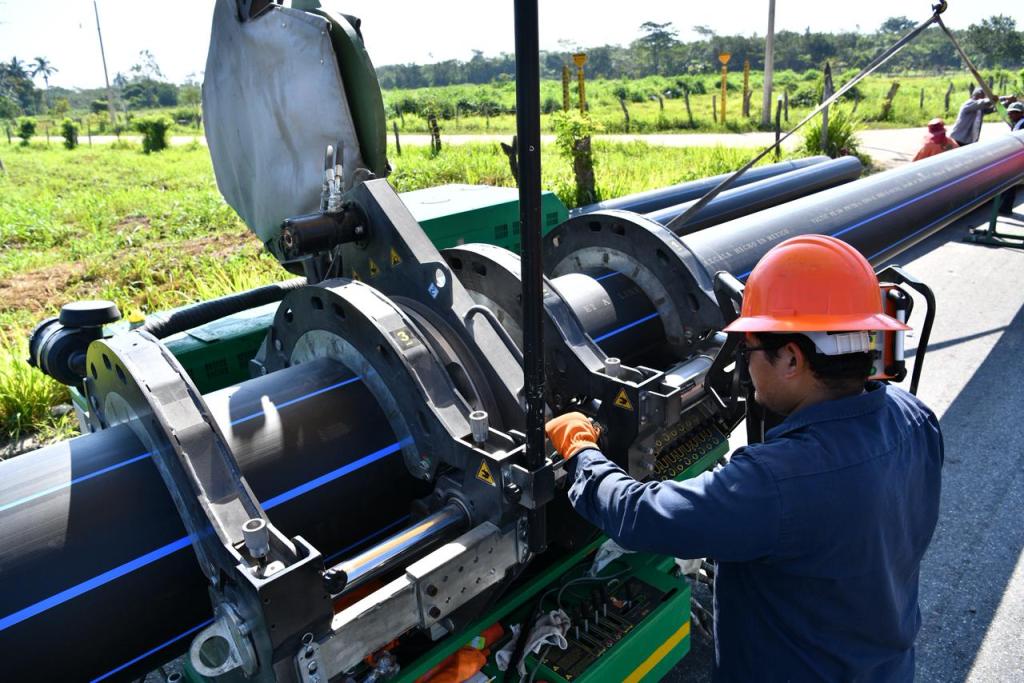 Avanza construcción de línea de conducción de agua Cunduacán–Comalcalco; beneficiará a más de 43 mil&nbsp;habitantes