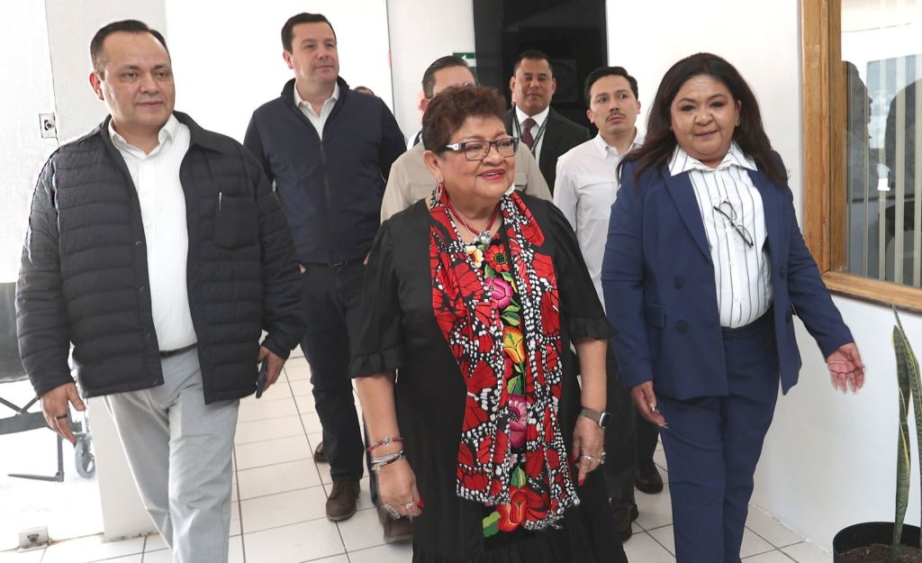 Ernestina Godoy destaca coordinación institucional durante visita a la FGR en&nbsp;Monclova