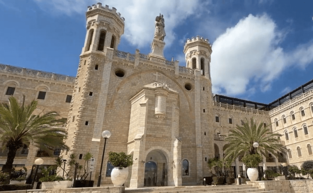 Jerusalén vive la Semana Santa bajo fuego por la guerra contra Irán