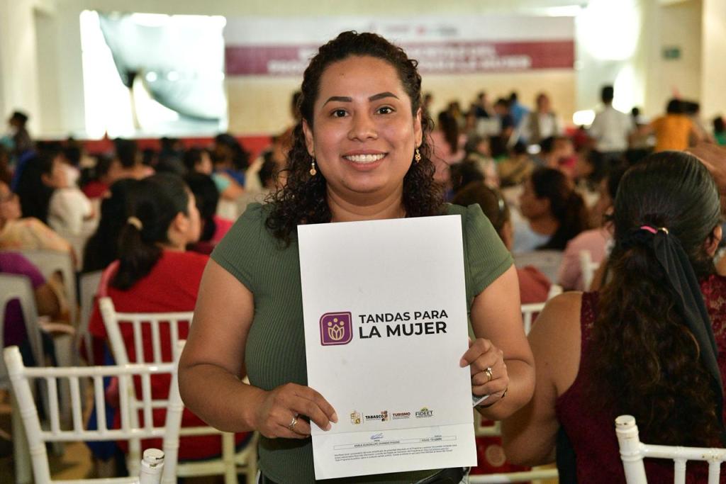 Entregan 800 apoyos del programa Tandas para la Mujer en&nbsp;Tenosique