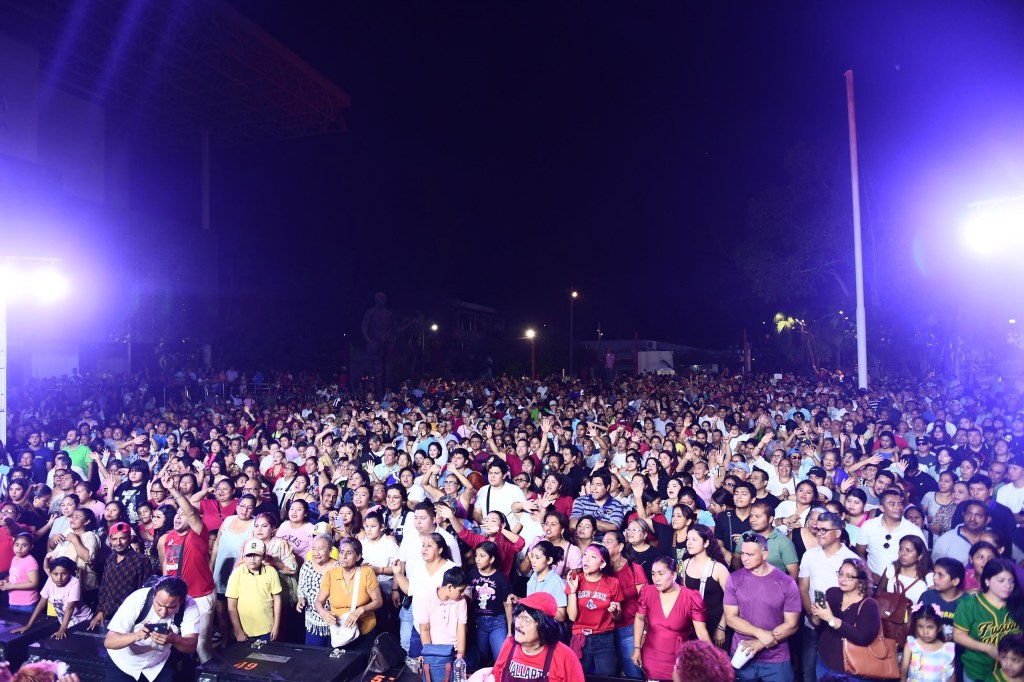 Más de 5 mil tabasqueños celebran legado de Chico Che en emotivo homenaje