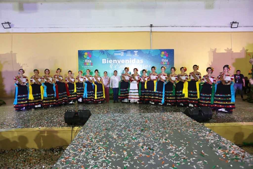 Embajadoras municipales llenan de tradición y orgullo a Teapa y&nbsp;Tacotalpa