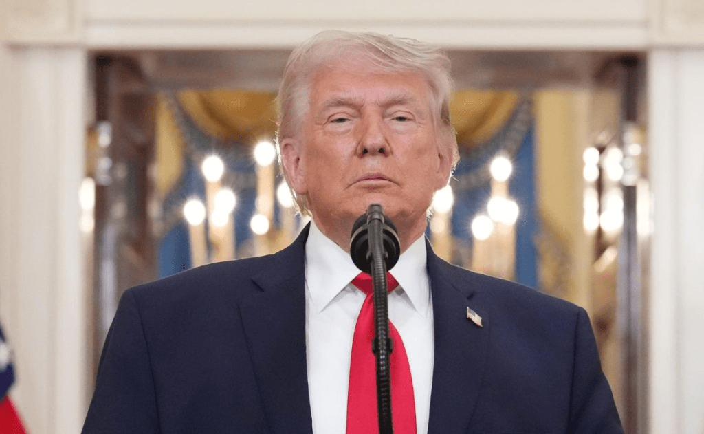 “Abran el maldito estrecho, malditos locos, o vivirán en el infierno”, dice Trump a&nbsp;Irán