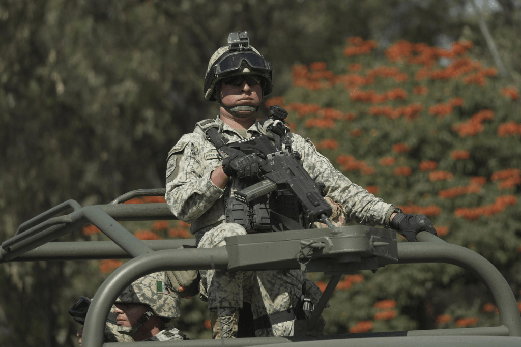 Pide Sheinbaum al Senado autorizar salida de tropas de territorio&nbsp;mexicano