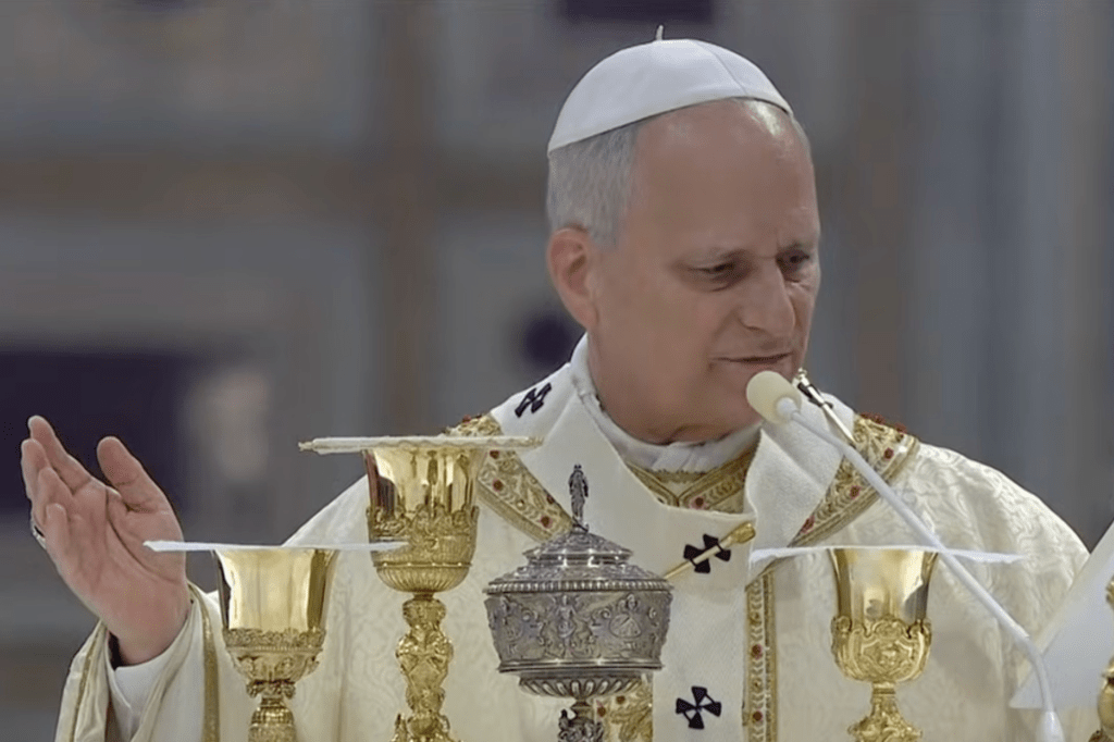 León XIV lamenta una humanidad “de rodillas” por tanta brutalidad en misa de Cena del&nbsp;Señor