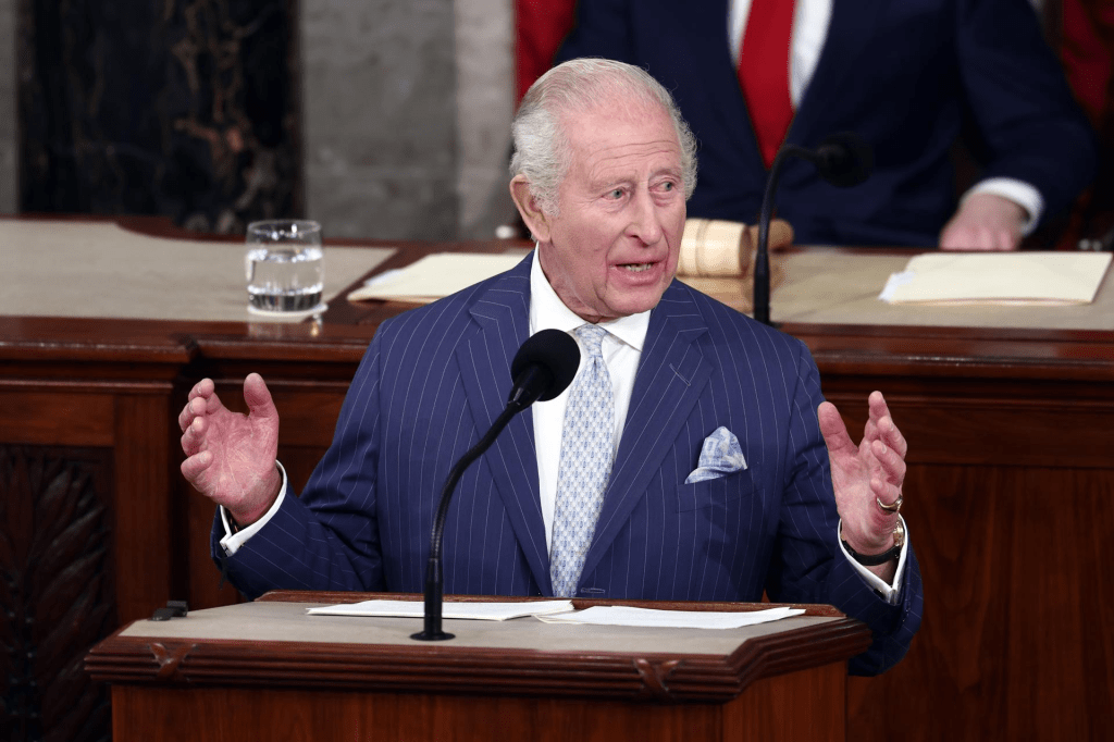 Carlos III llama a la reconciliación con EE.UU. en un histórico discurso en el&nbsp;Capitolio