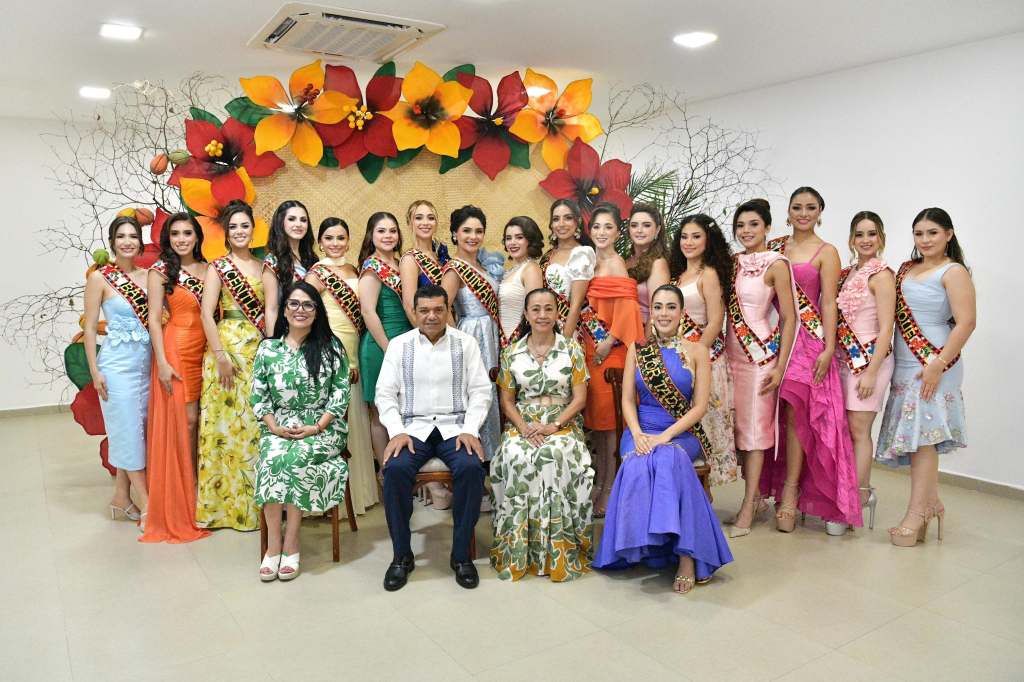 Feria Tabasco 2026: conviven autoridades y embajadoras rumbo a la Flor de&nbsp;Oro